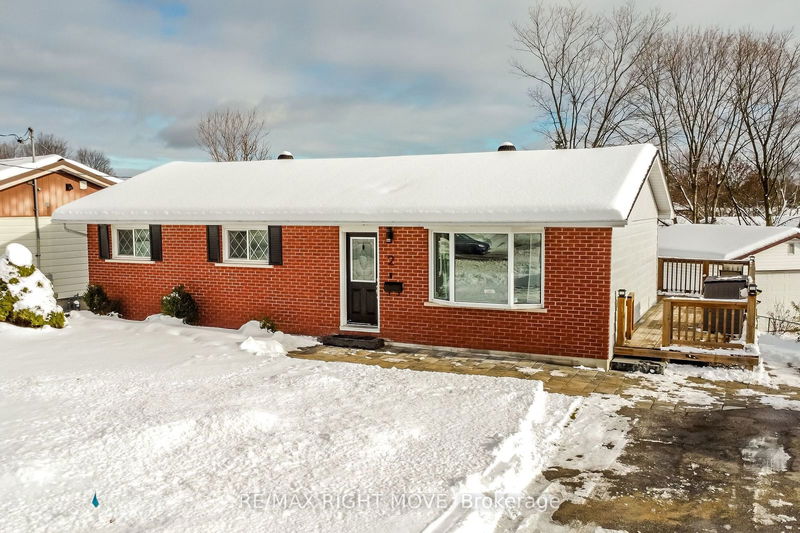 2 Walker Ave, Orillia - Orillia image-0-0