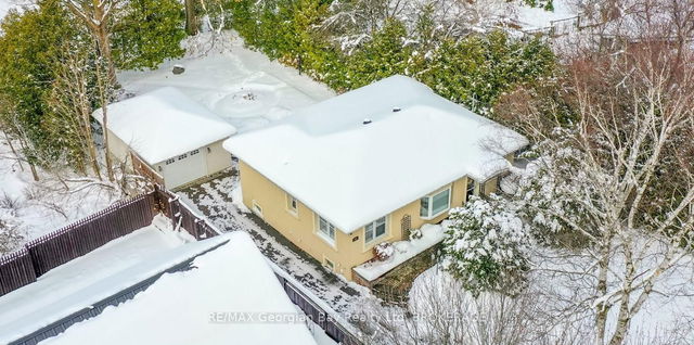43 Robert Street