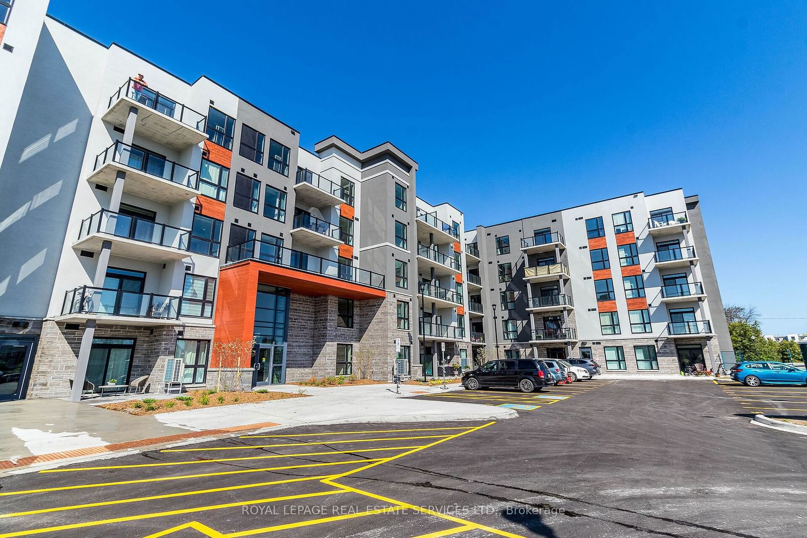 Condo sold at 127-4 Kimberly Lane, Collingwood, Collingwood, L9Y 5K8 - MLS: S11881816