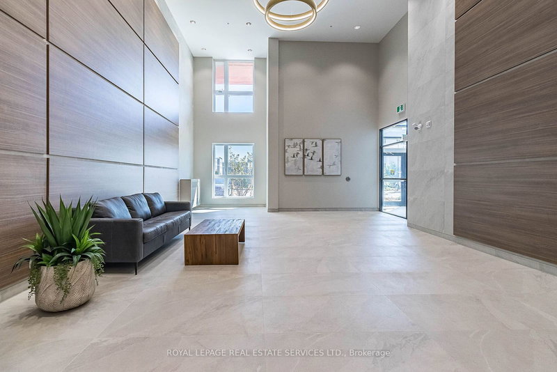 127 - 4 Kimberly Lane, Collingwood, L9Y 5K8 | Image 3