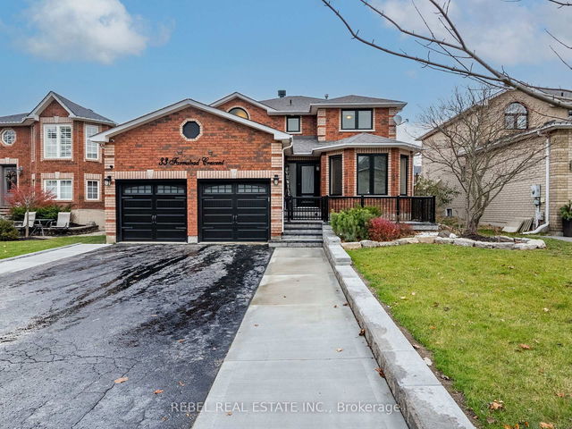 33 Farmstead Crescent