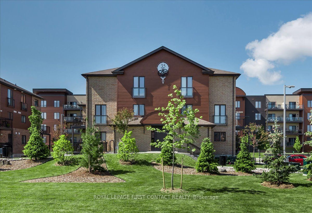 Condo for lease at 4-35 Madelaine Drive, Barrie, Painswick South, L9J 0G8 - MLS: S11887379