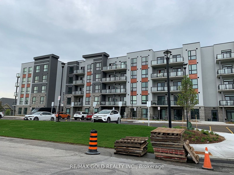 424 - 4 Kimberly Lane, Collingwood, L9Y 5T6 | Image 3