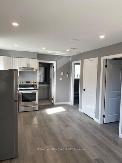 Unit 1, 2, C — 12 Dufferin St, Barrie - Sanford image-0-3