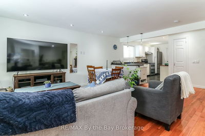 27 50th St, Wasaga Beach - Wasaga Beach image-0-2