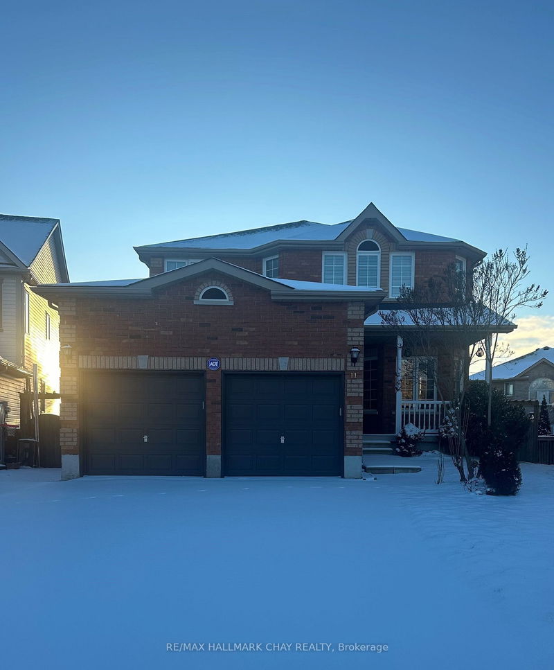 11 Sovereign's Gate, Barrie, Ontario (MLS S11899582)