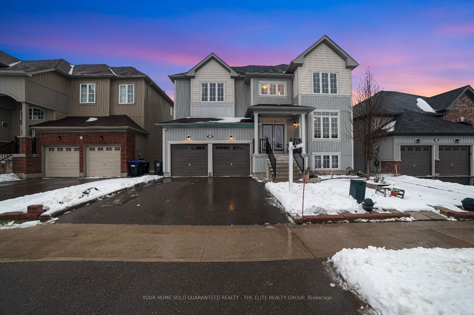 Building at 211 Lia Drive, Clearview, Stayner