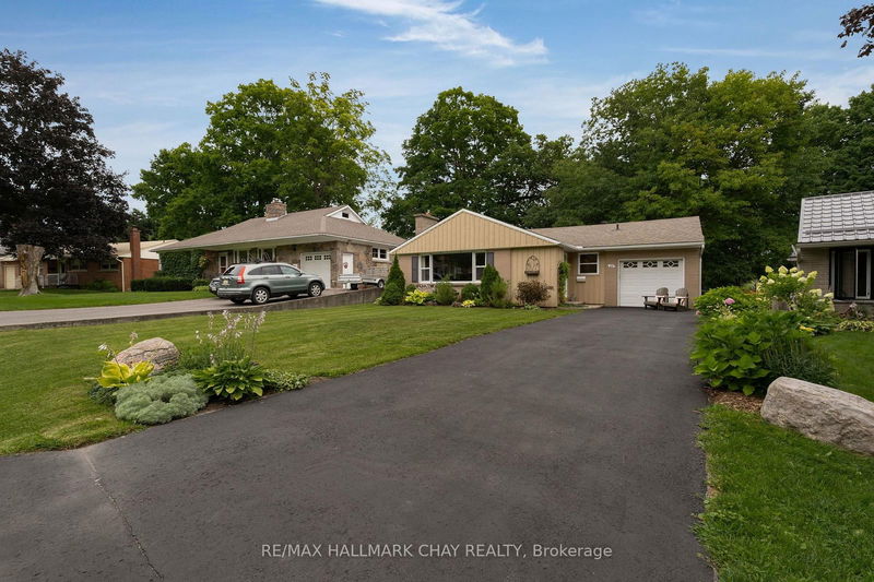 home for sale on 20 Dalton Crescent S
