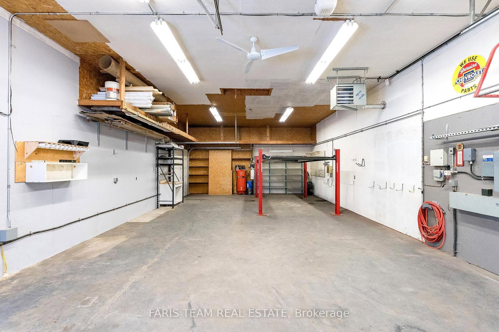 Listing Image 5