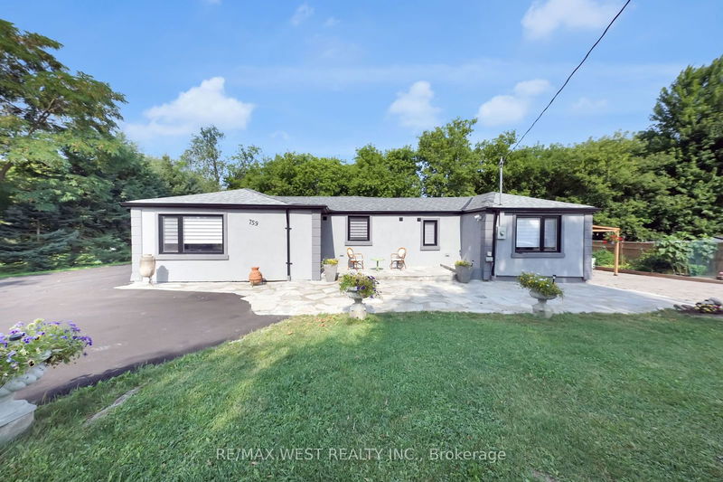 759 ESSA Rd, Barrie - Holly image-0-0