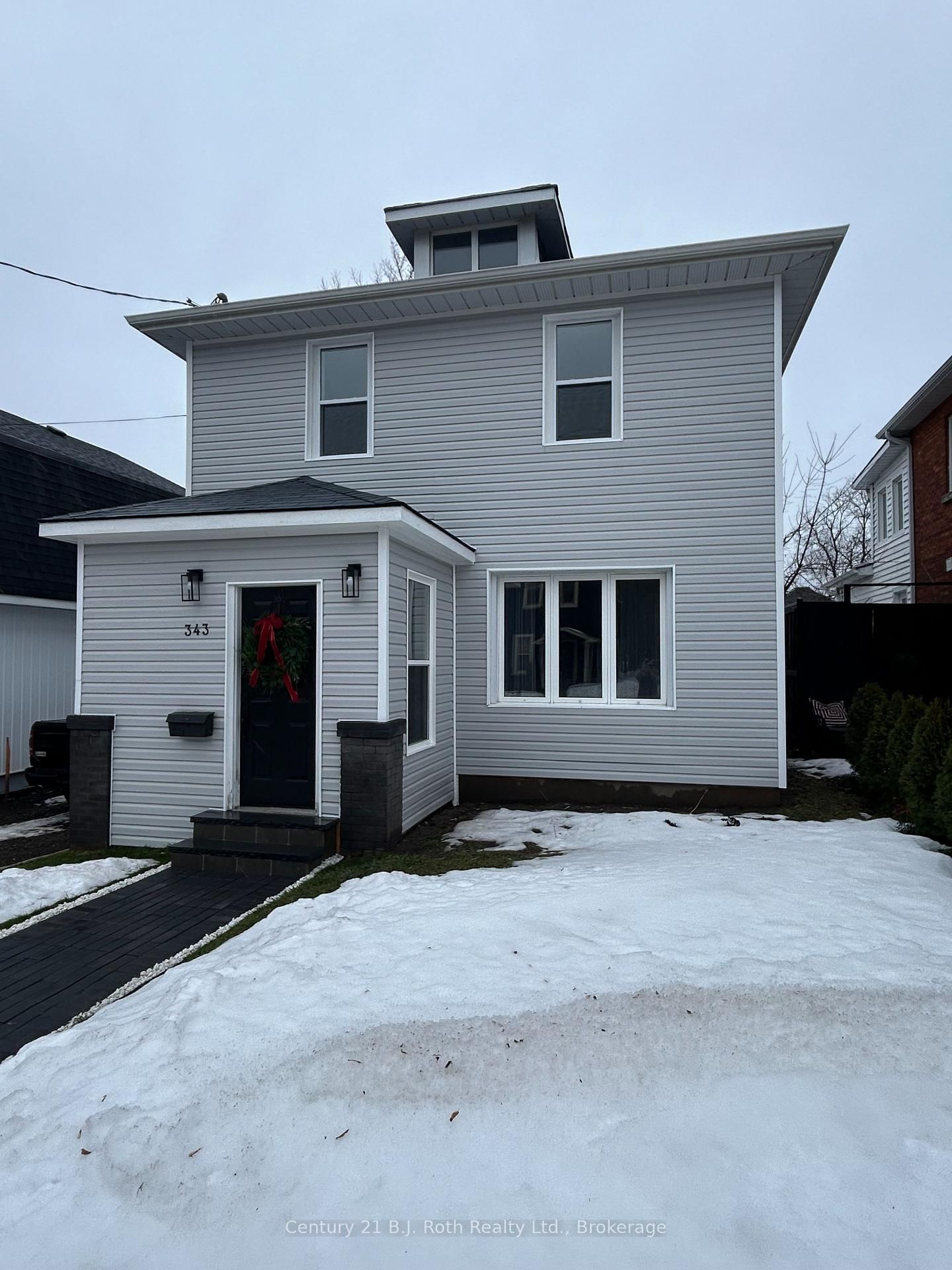 Detached House sold at 343 First Street, Midland, Midland, L4R 3P3 - MLS: S11908790