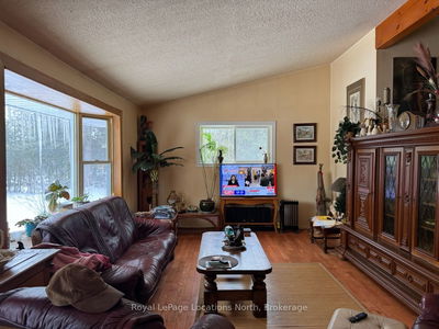 8717 Beachwood Rd, Wasaga Beach - Wasaga Beach image-0-4