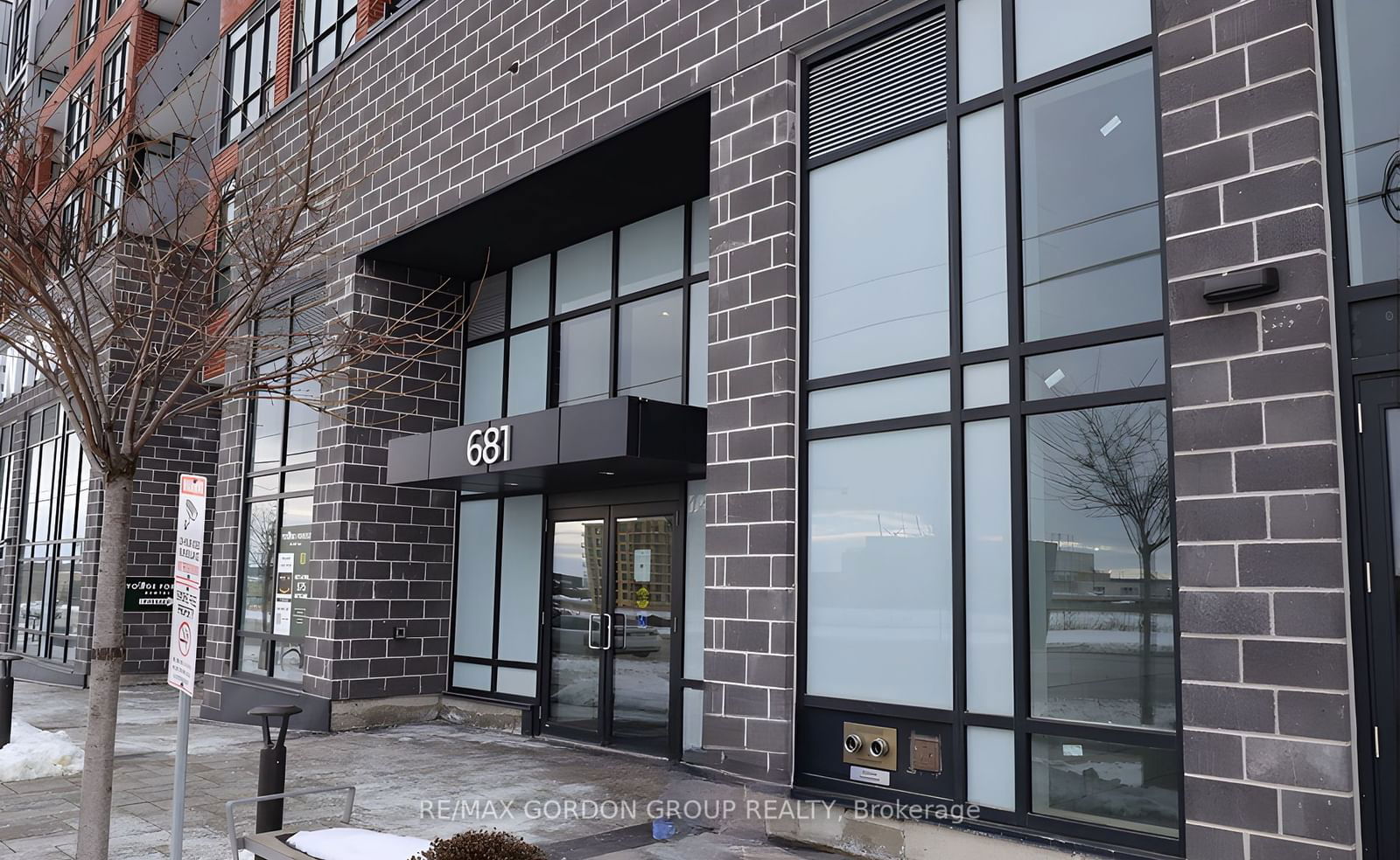 Commercial/Retail for lease at 20, 21-681 Yonge Street, Barrie, Painswick South, L9J 0K1 - MLS: S11918653