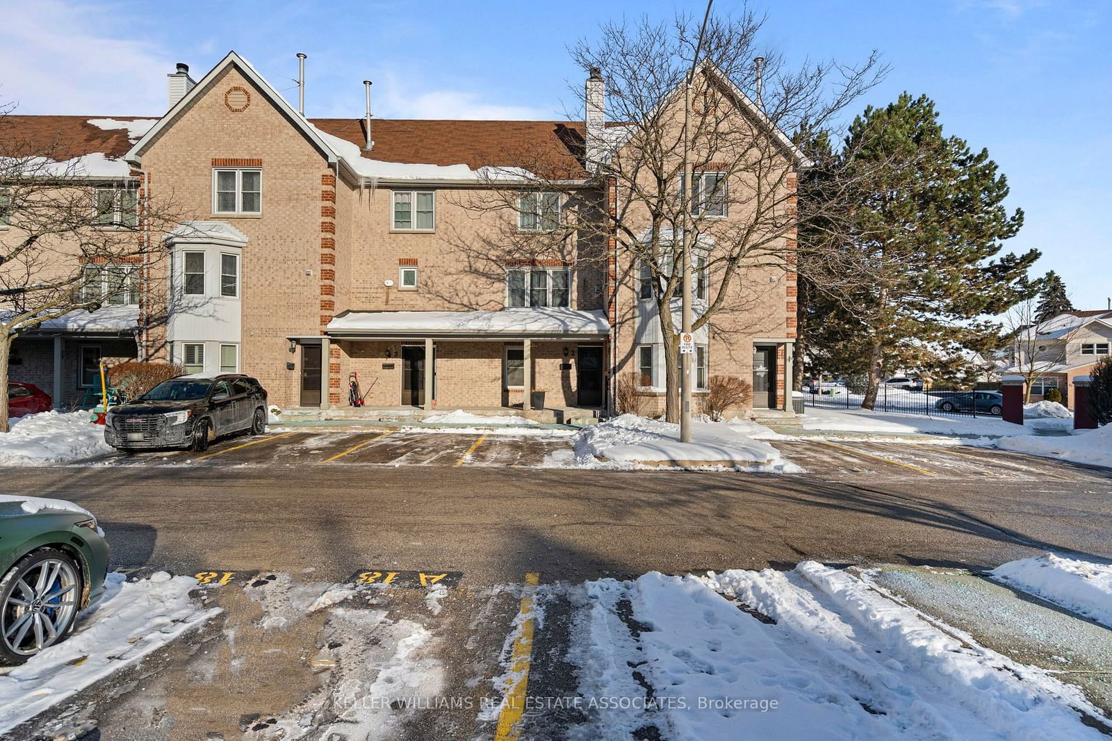 Townhouse for sale at 2-119 D'ambrosio Drive, Barrie, Painswick North, L4N 7R7 - MLS: S11919235