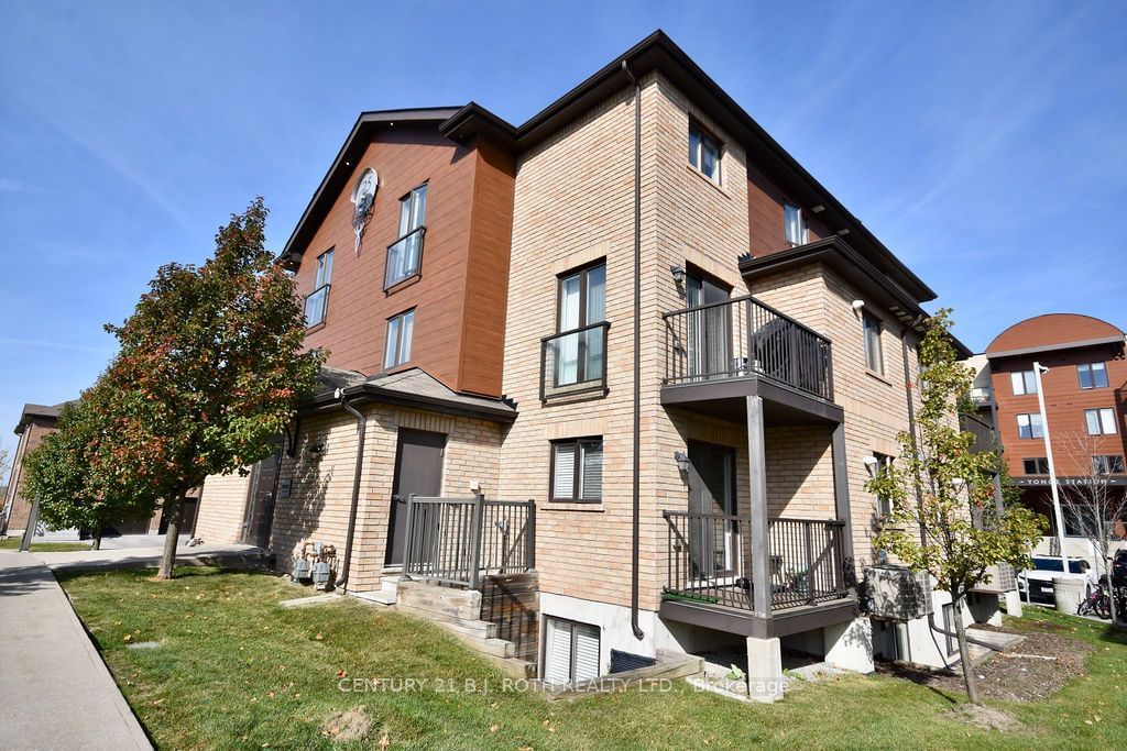 Townhouse for sale at 5-25 MADELAINE Drive, Barrie, Painswick South, L9J 0G8 - MLS: S11921888