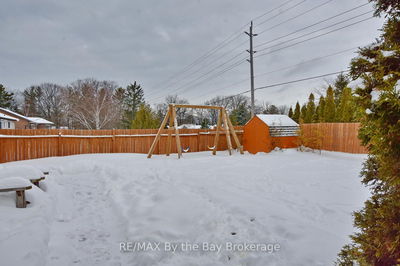 20 Leo Blvd, Wasaga Beach - Wasaga Beach image-0-2