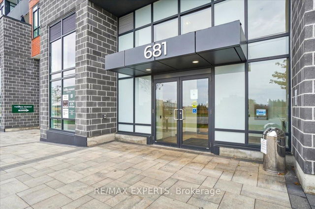 209 - 681 Yonge Street
