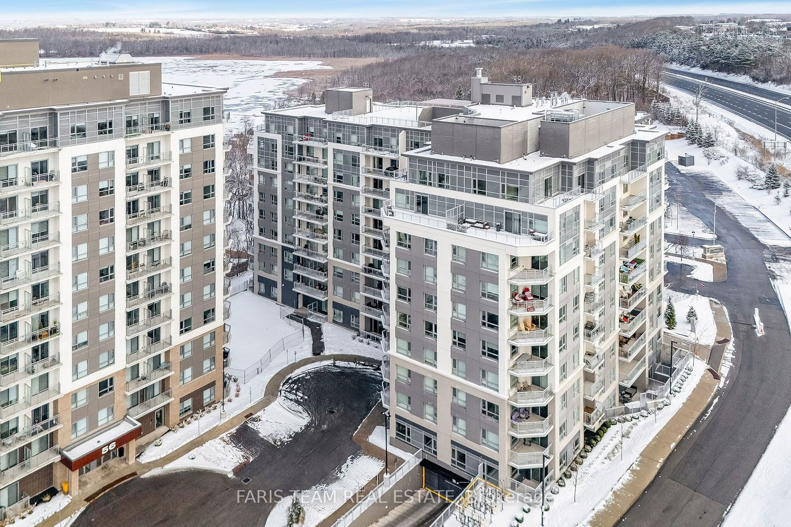 Condo for sale at 812-58 Lakeside Terrace, Barrie, Little Lake, L4M 0L5 - MLS: S11922519