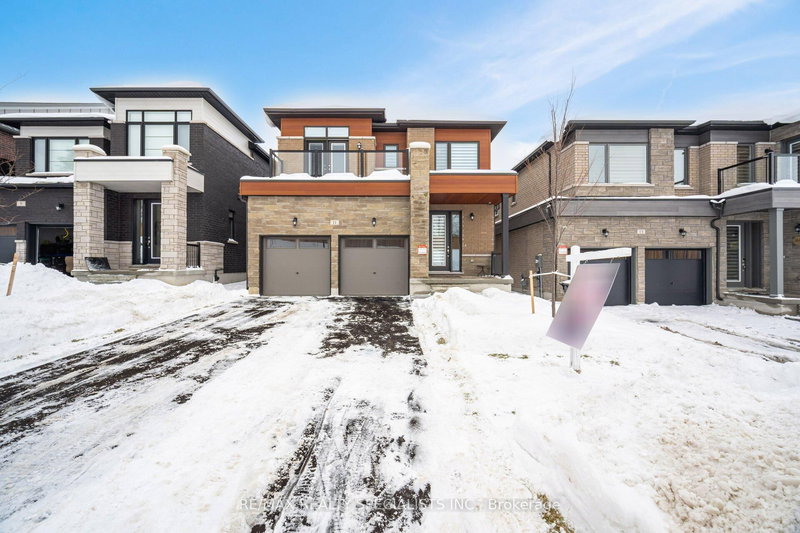11 Calypso Ave, Springwater, L9X 2E1 | Image 2