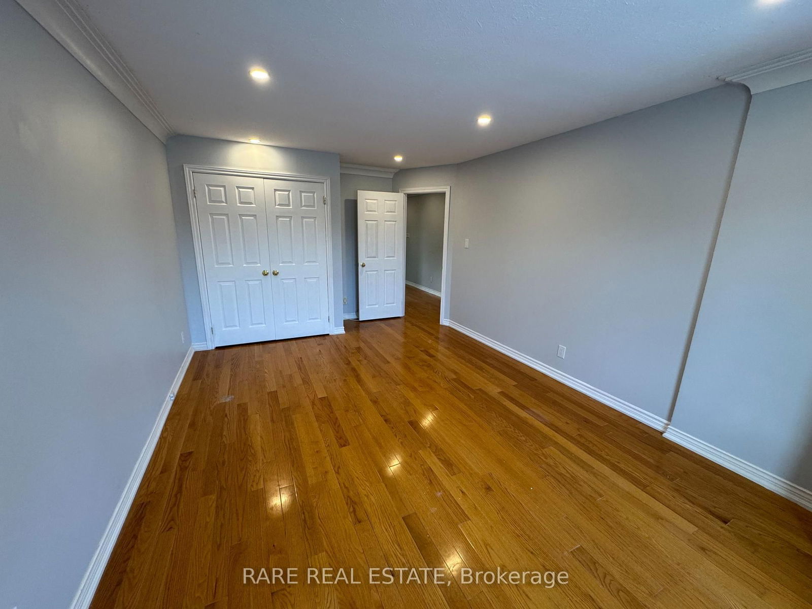 Semi-Detached House leased at Main-29 Mapleton Avenue, Barrie, Holly, L4N 7M2 - MLS: S11925856
