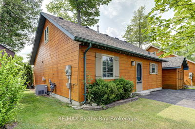 19 Cabin Cres, Wasaga Beach - Wasaga Beach image-0-2