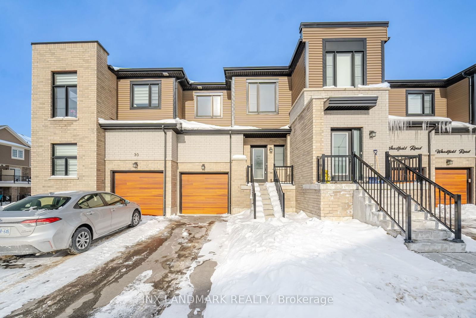 Townhouse for sale at 28 Wheatfield Road, Barrie, Rural Barrie Southeast, L9J 0C2 - MLS: S11929922