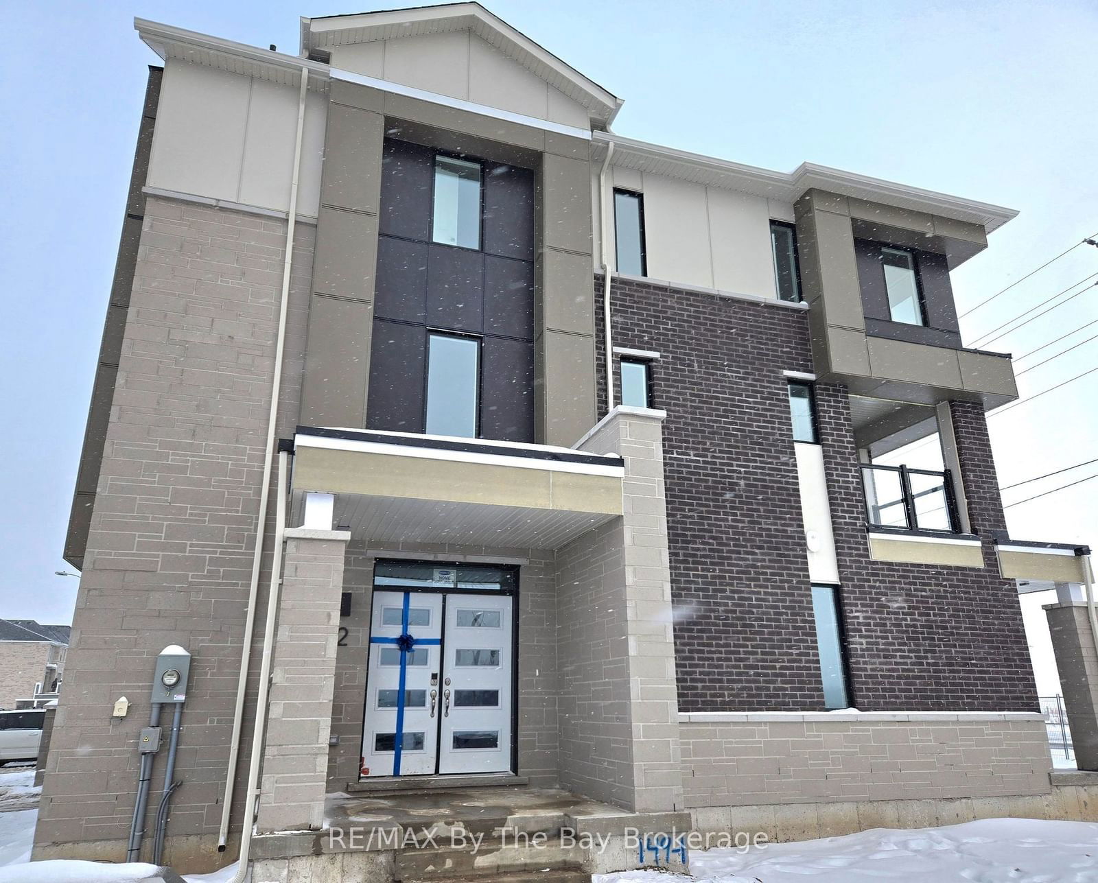 Townhouse leased at 2 Pearen Lane, Barrie, Rural Barrie Southwest, L9J 0Z7 - MLS: S11930097