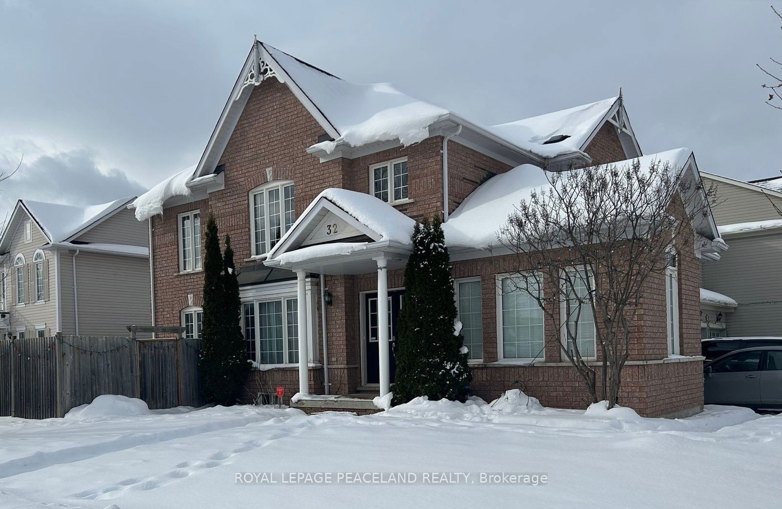 Detached House for lease at 32 Counsellor Terrace, Barrie, Innis-Shore, L4M 7H4 - MLS: S11930794