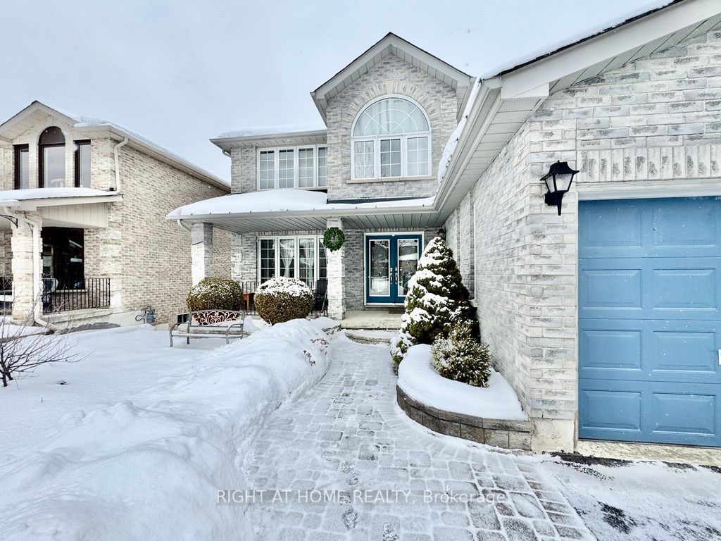 Detached House for lease at 16 Grants Way, Barrie, Ardagh, L4N 0J4 - MLS: S11931134