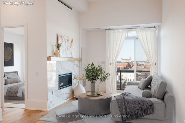 PH 603 - 1 HUME Street