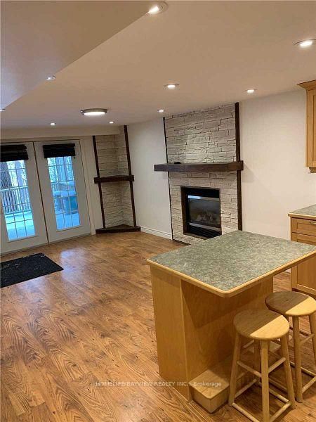 home for lease on 7 Hailey Hollow Court N