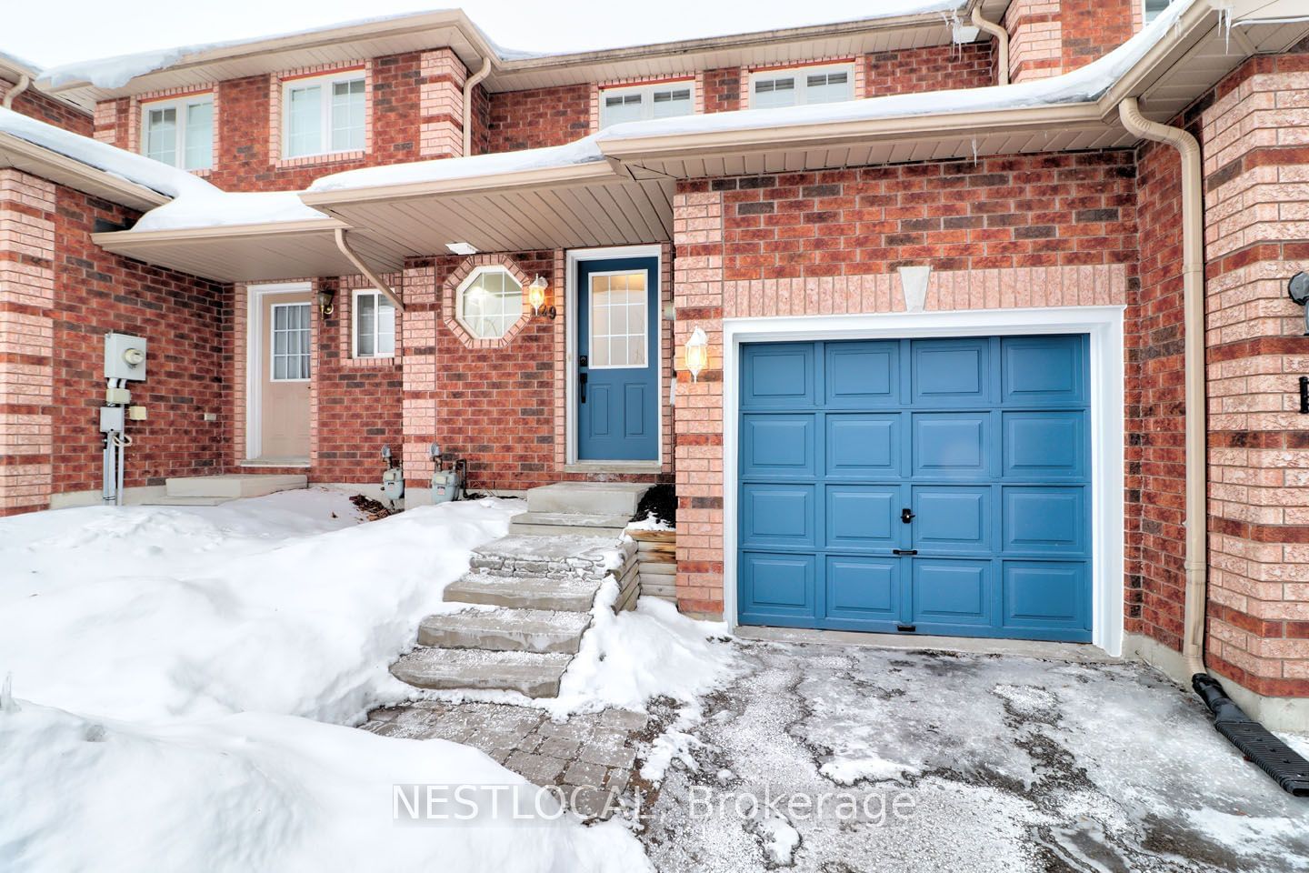 Townhouse for lease at 29 Courtney Crescent, Barrie, Painswick South, L4N 5S7 - MLS: S11938551