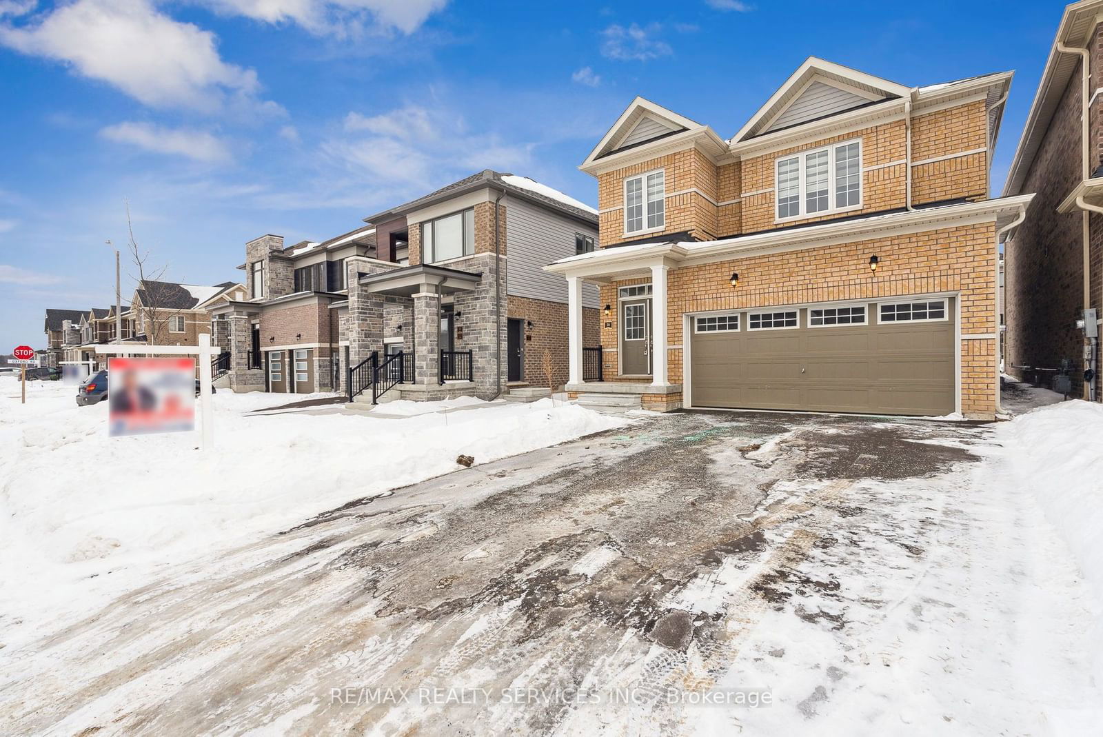 Detached House for sale at 16 Ludlow Drive, Barrie, Innis-Shore, L9S 0L8 - MLS: S11938842