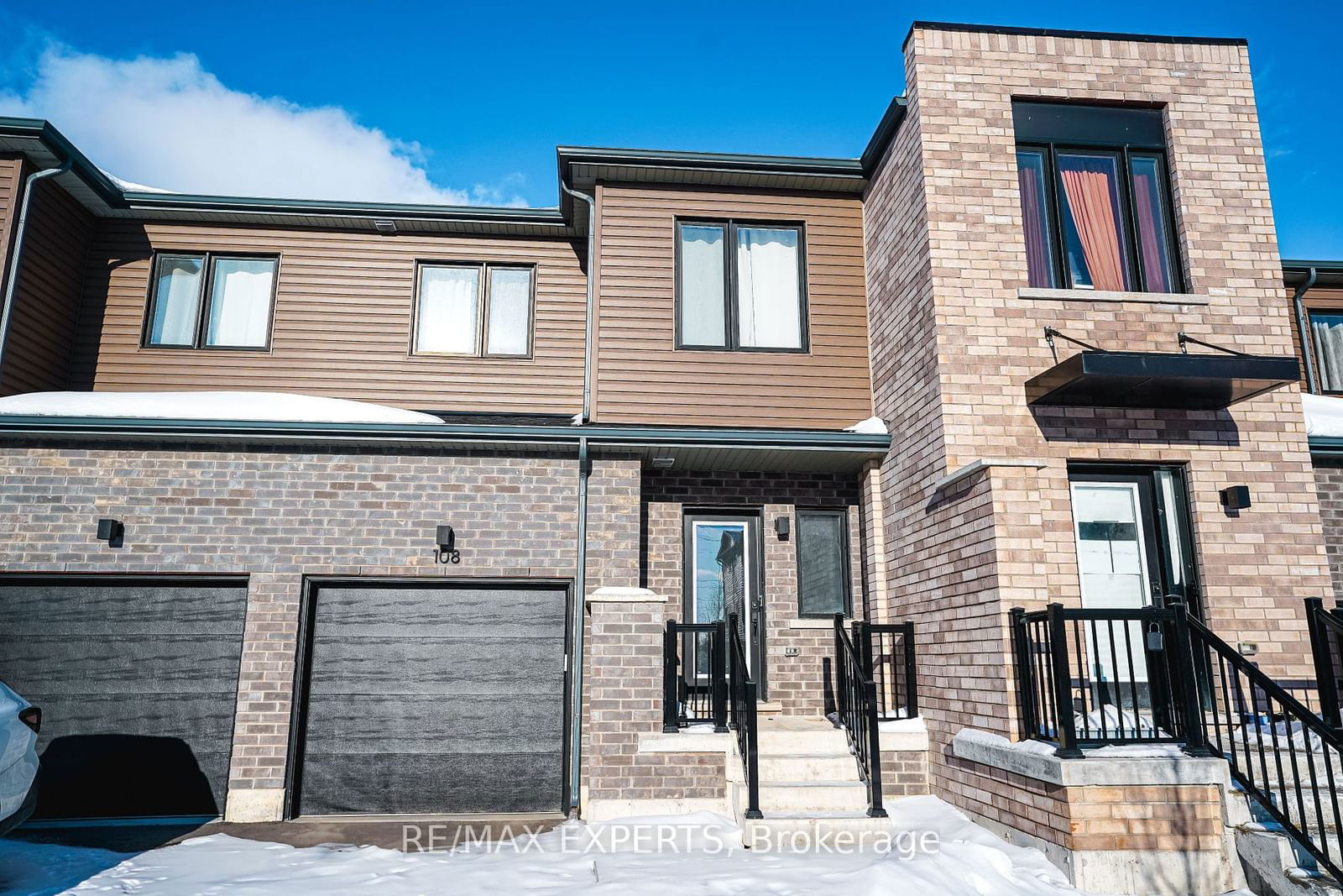 Townhouse for lease at 108 Fairlane Avenue, Barrie, Painswick South, L9J 0M5 - MLS: S11939717