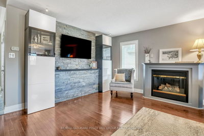 16 Todd Dr, Barrie - Bayshore image-0-4