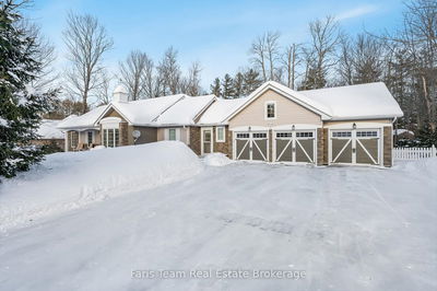 220 Gilwood Park Dr, Penetanguishene - Penetanguishene image-0-1