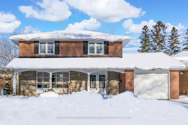 42 Ottaway Avenue