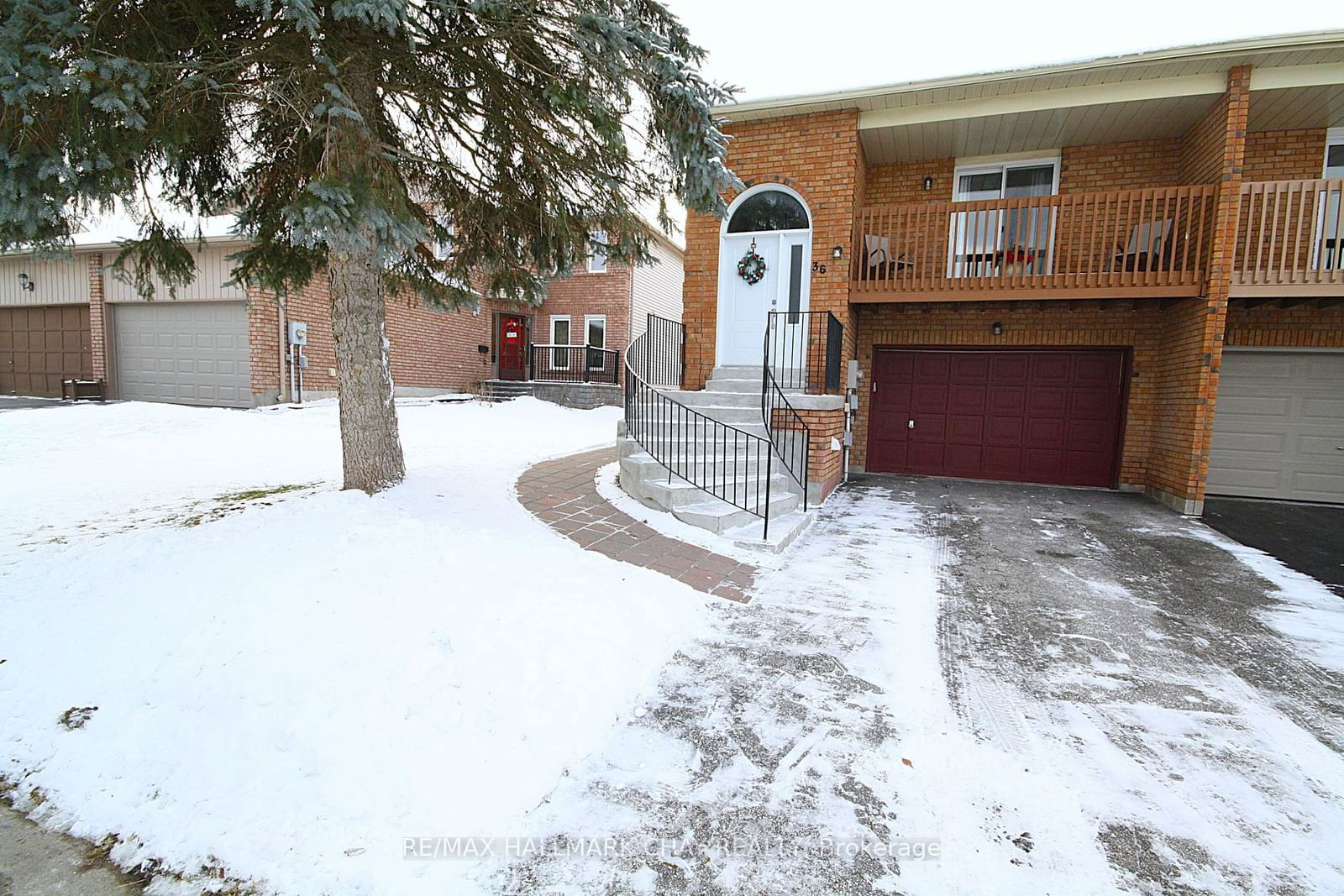 Semi-Detached House for sale at 36 Porritt Street, Barrie, Ardagh, L4N 6Y3 - MLS: S11946408