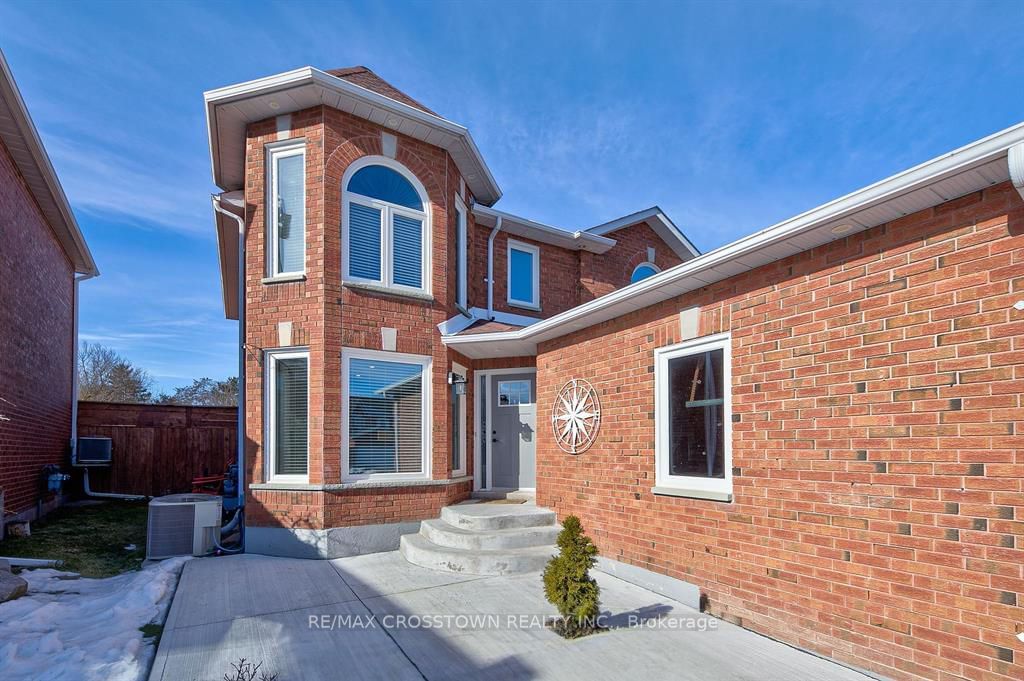 Detached House for sale at 92 Golden Meadow Road, Barrie, Bayshore, L4N 7G4 - MLS: S11946727