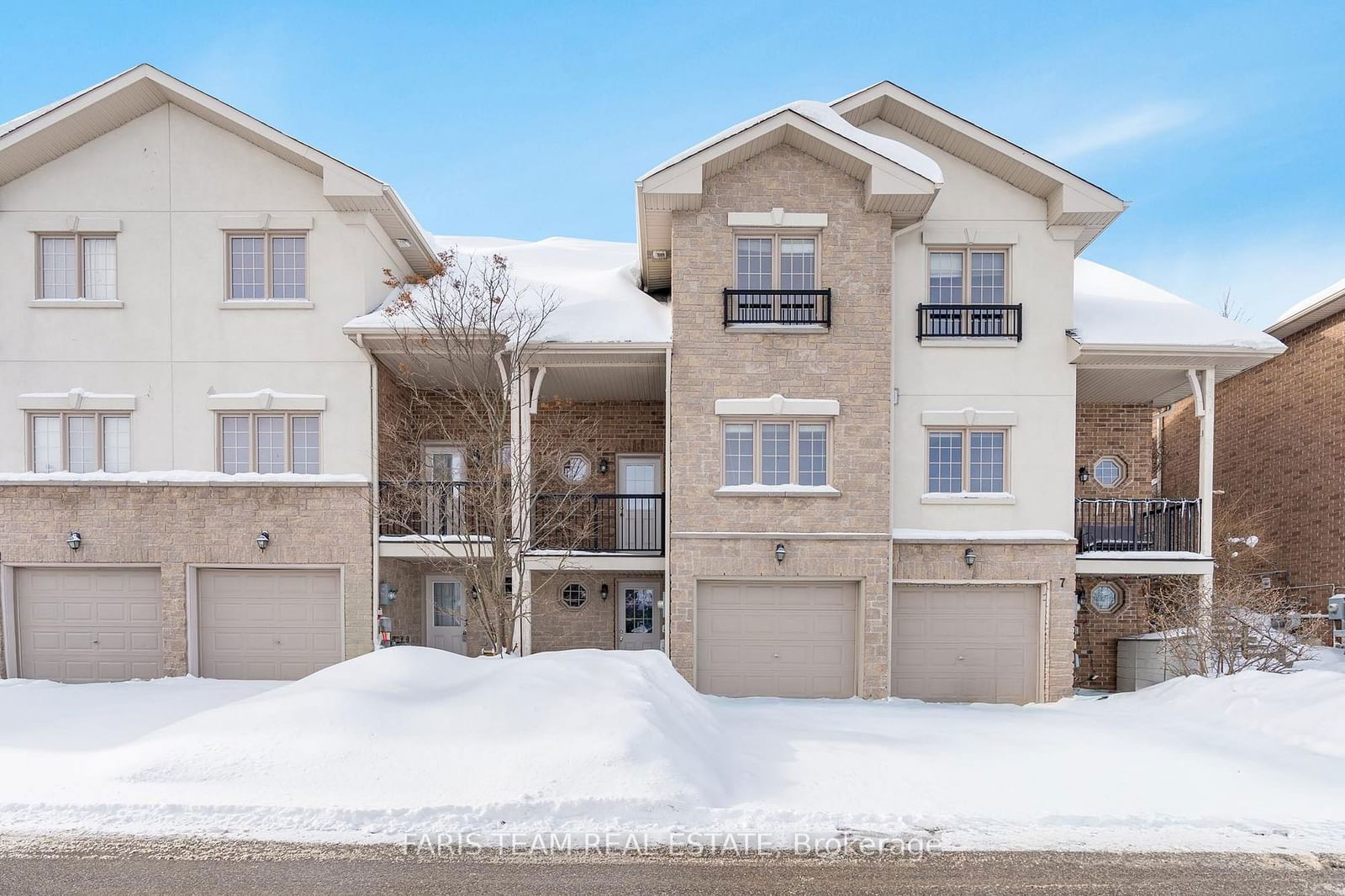 Townhouse for sale at 8-175 Stanley Street, Barrie, East Bayfield, L4M 0G2 - MLS: S11946758