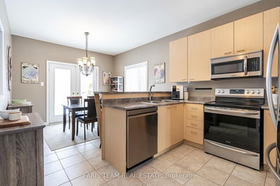 18 Maple Dr, Wasaga Beach - Wasaga Beach image-0-2
