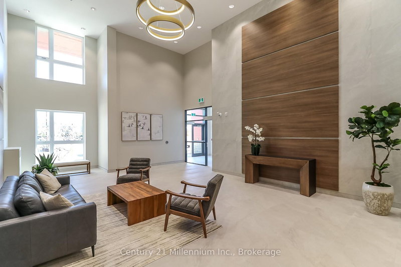 505 - 4 KIMBERLY Lane, Collingwood, L9Y 5T6 | Image 3