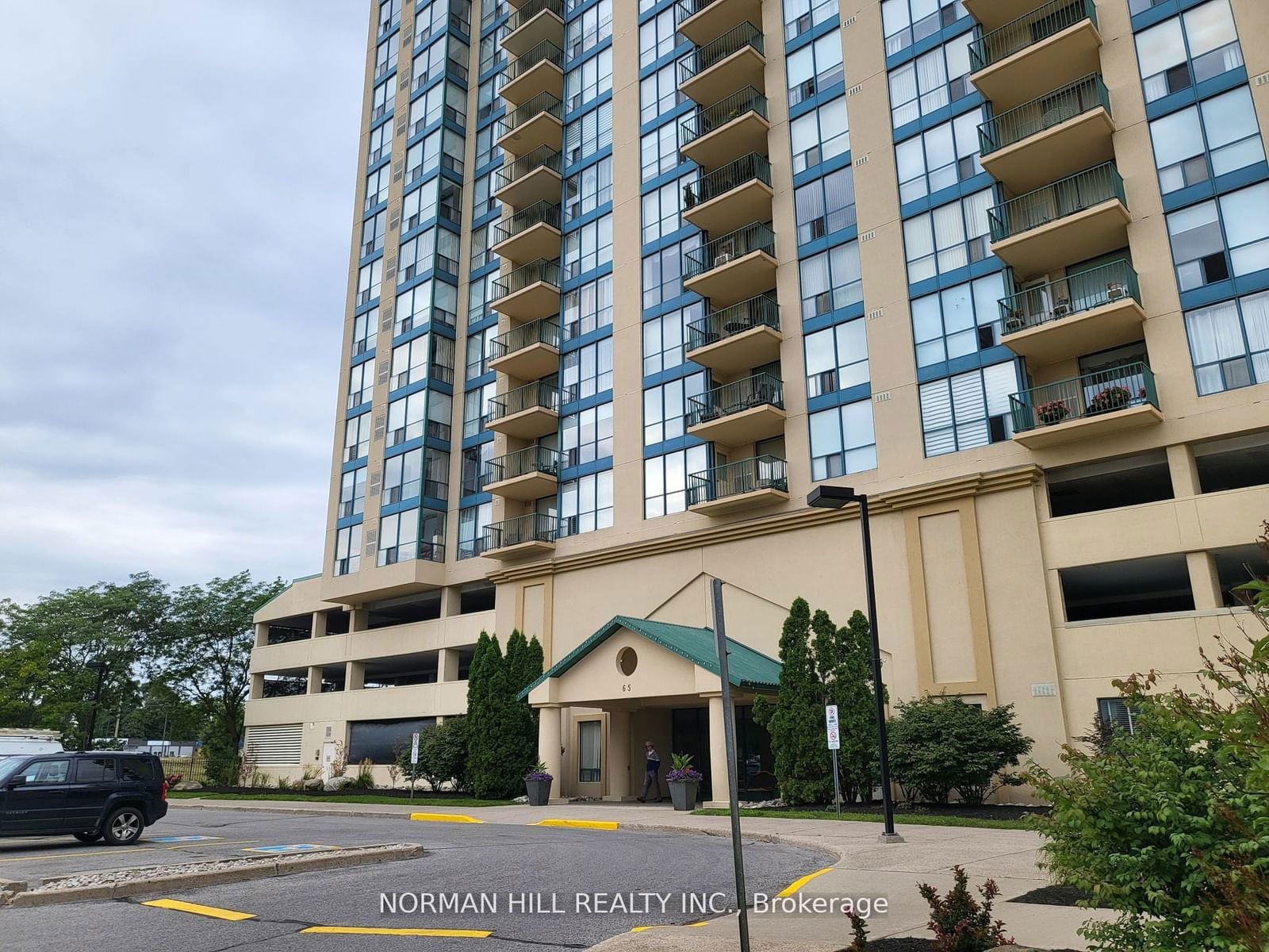 Condo leased at 1111-65 Ellen Street, Barrie, Lakeshore, L4N 3A5 - MLS: S11952704