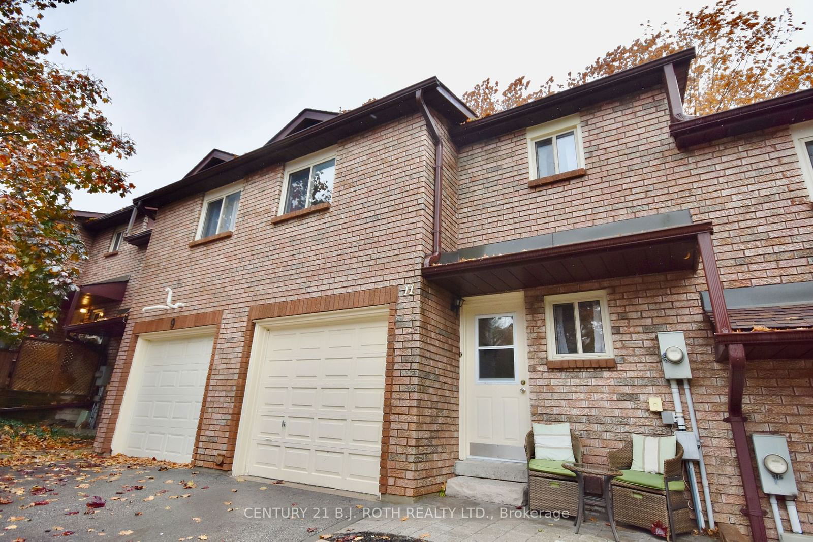 Townhouse for sale at 11 Pheasant Trail, Barrie, Ardagh, L4N 6W4 - MLS: S11952710