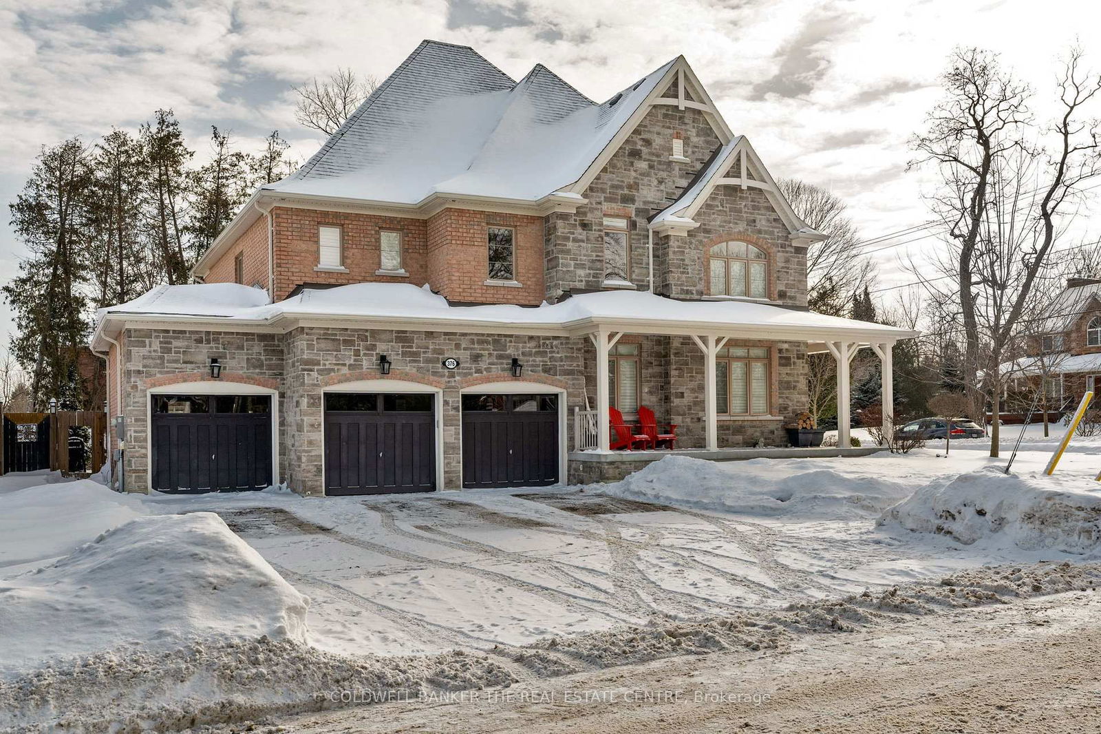 Building at 376 Tollendal Mill Road, Barrie, South Shore