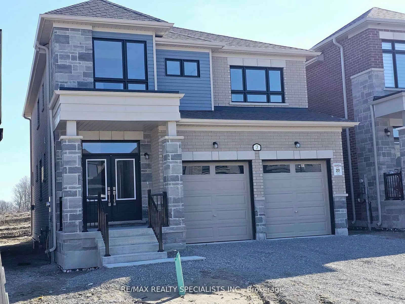 Detached House for lease at 7 Abbey Crescent, Barrie, Painswick South, L9J 0W9 - MLS: S11954928