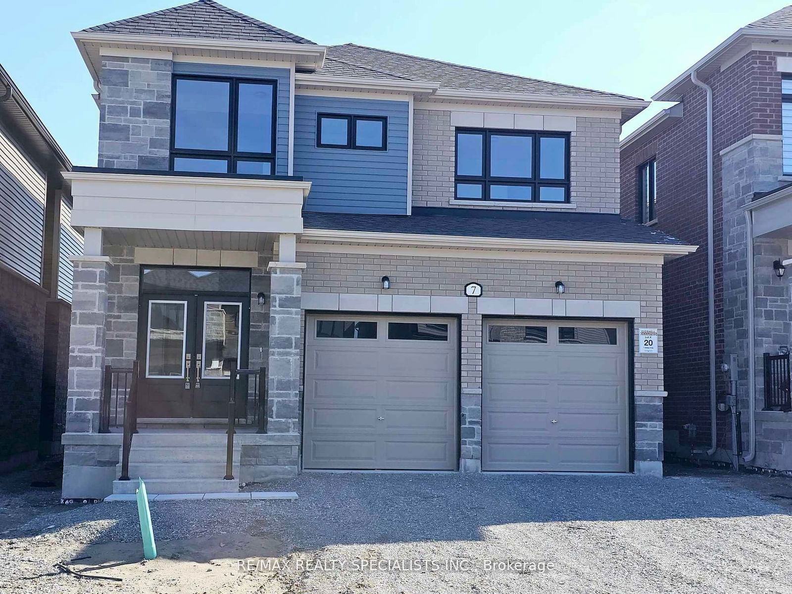 Detached House for lease at 7 Abbey Crescent, Barrie, Painswick South, L9J 0W9 - MLS: S11954928