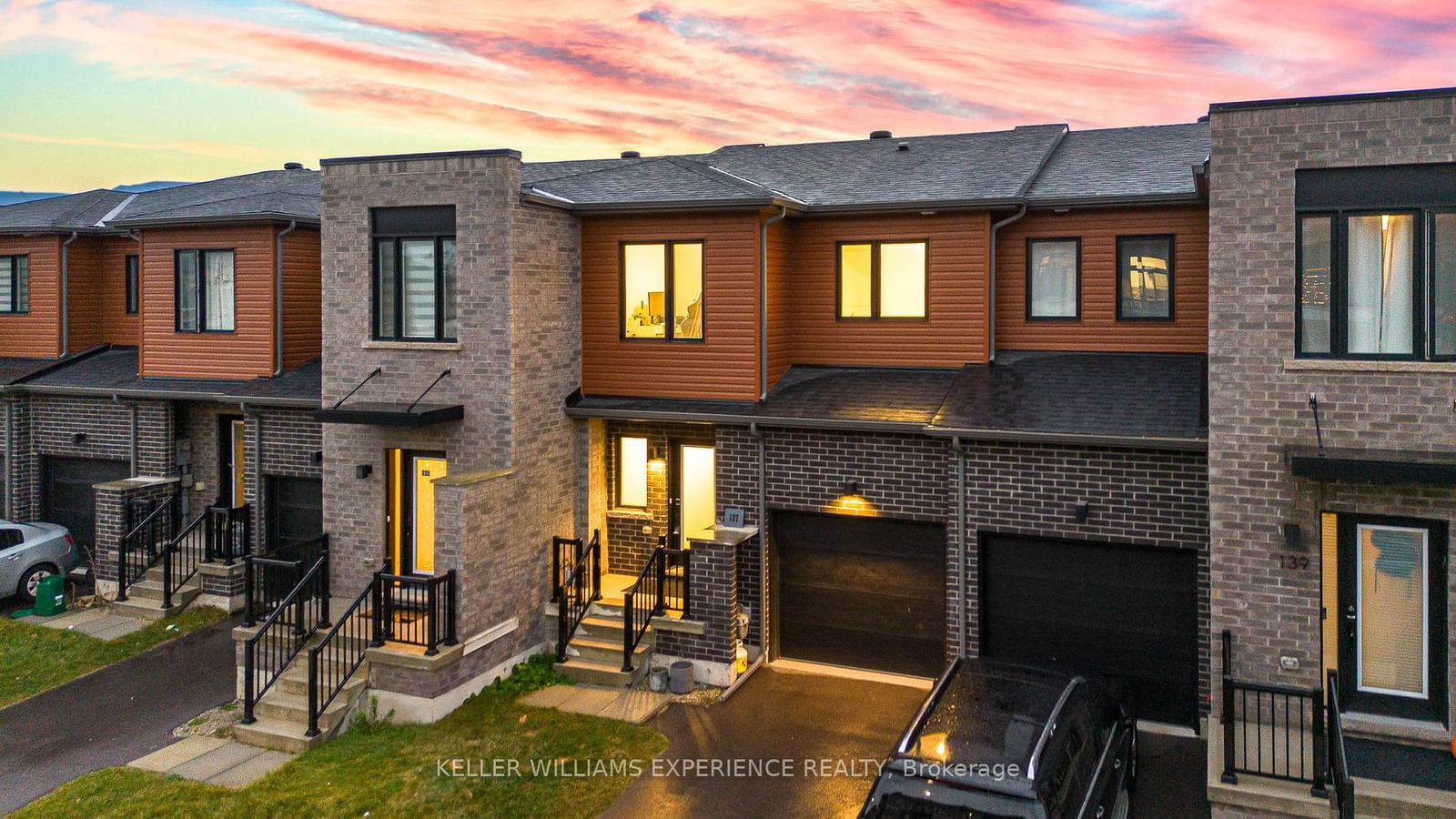 Townhouse for sale at 137 Turnberry Lane, Barrie, Painswick South, L9J 0M4 - MLS: S11956300