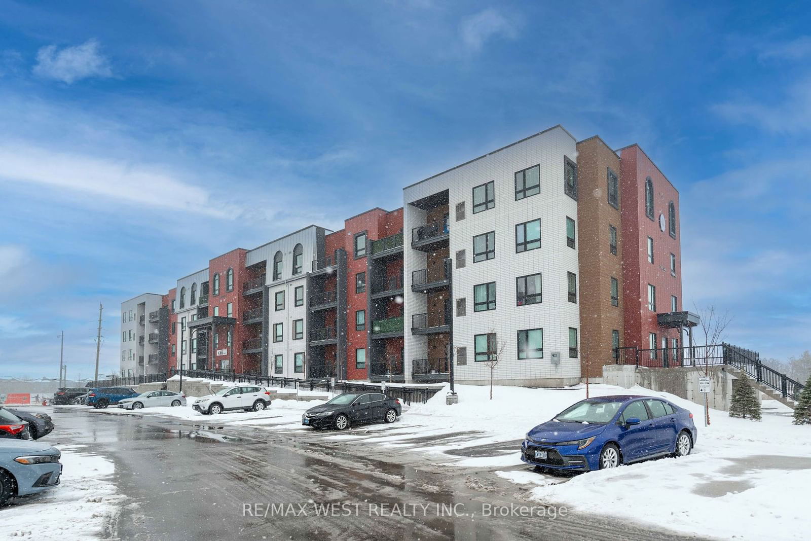 Condo for lease at 305-1 Chef Lane, Barrie, Innis-Shore, L9J 0T1 - MLS: S11957505