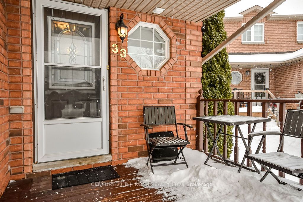 Townhouse for sale at 33 Lee Crescent, Barrie, Holly, L4N 9Z5 - MLS: S11957950